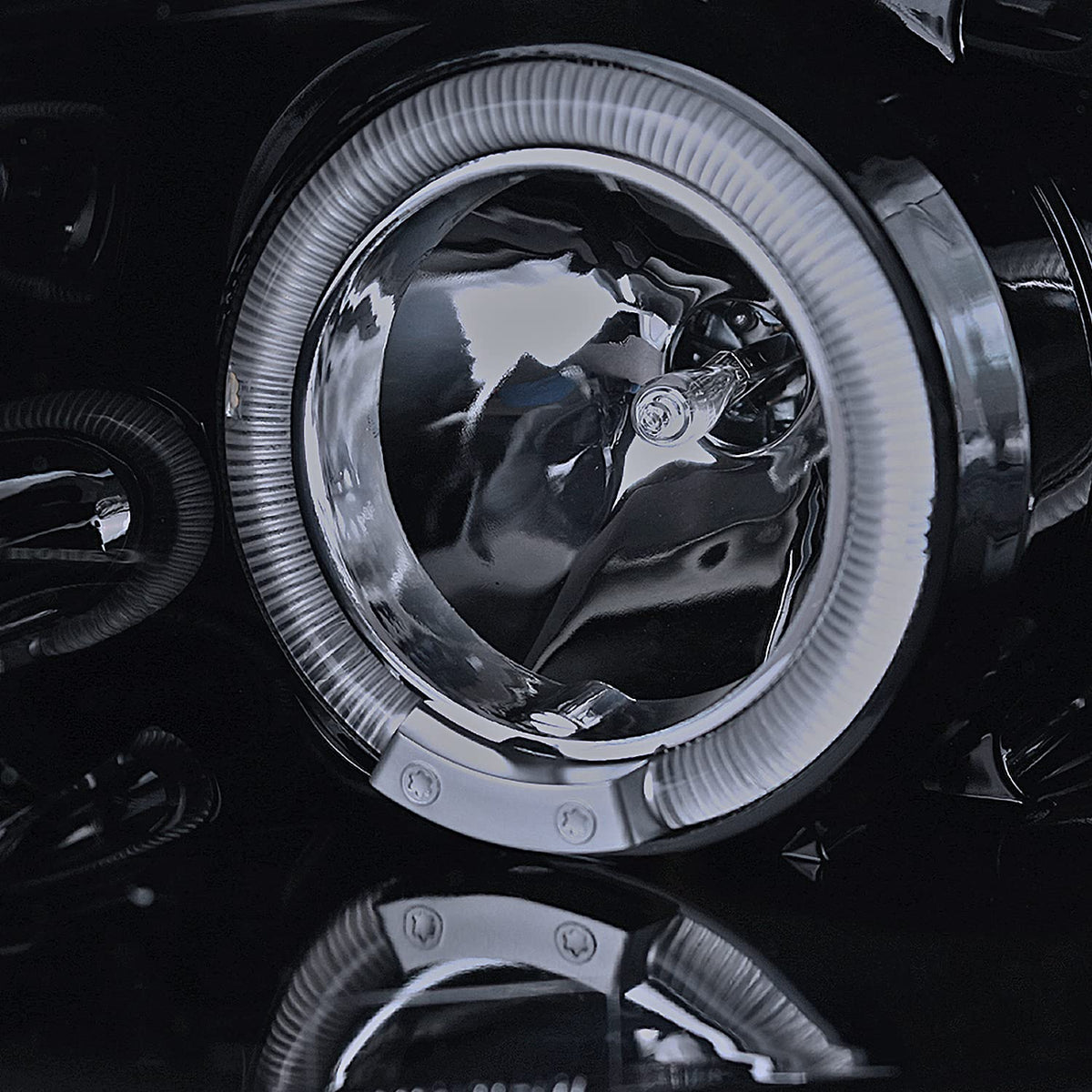 Dual Halo Projector Headlights O616913